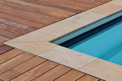 Bei uns finden sie garantiert die richtige einstiegshilfe für ihren pool. Pooltreppe Mauern - Poolbau24 De Mauern / Meine planung ...