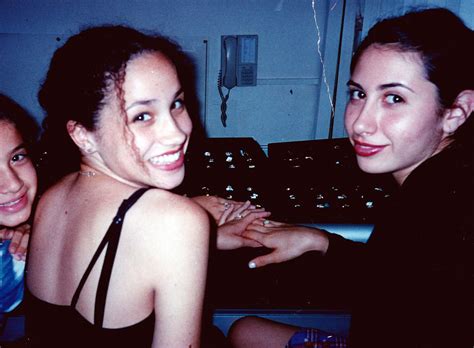 Интервью меган маркл о карьере,еде и рейчел зейн | meghan markle rus sub. Meghan Markle's dream tour of Europe as teenager | Daily ...