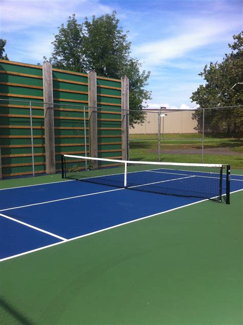 Tennis and pickleball courts look almost identical setting up two pickleball courts on a tennis court might seem a little bit more complex, but don't fret, let's talk about how to line up your awesome court, and what you need to get it done! Douglas Permanent Quickstart / Pickleball Court ...