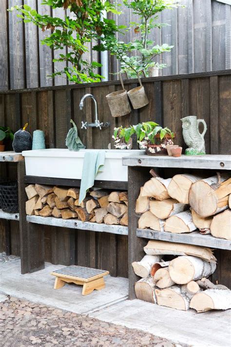 Nowadays, kitchen sinks come in a variety of shapes, sizes, and finishes, from traditional stainless steel and porcelain to more modern copper and black this sink also comes with two rinse grids and two basket strainers, making this one of the best deals you can find when it comes to kitchen sinks. 25 Ways To Make Useful Your Outdoor Sinks | HomeMydesign