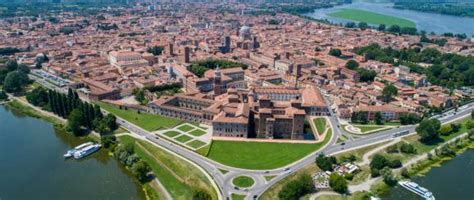 Mantova in lombardy region of italy, is famous for it's artistic and cultural heritage. Canapa Industriale - Mantova: un distretto della canapa ...