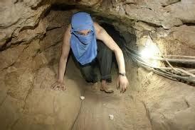 200 palestinians killed in a week, say officials. Media over Israël: Egypte en de Gaza tunnels - Israel ...