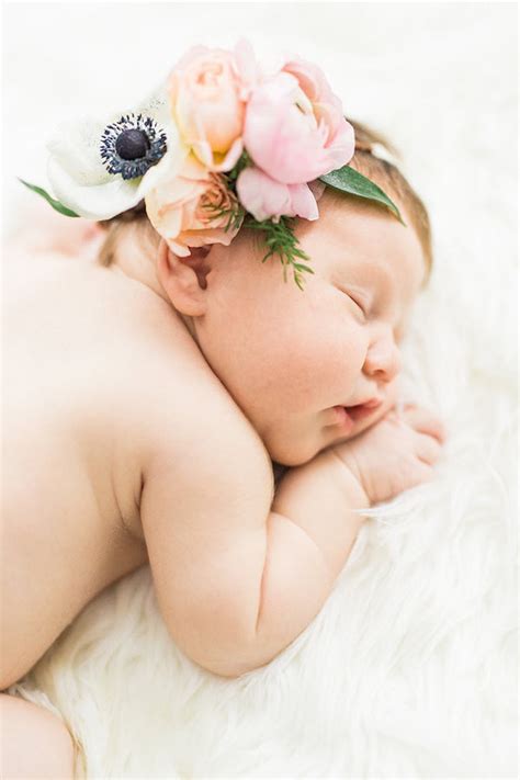 This listing is for a beautiful gray linen mohair bow. Floral woodland newborn photos by Sarah Jayne | Newborn ...