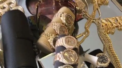 Philthy rich is an american rapper with a net worth of $1.3 million. Philthy Rich Brings Out Over $2M Worth of Jewelry to Video ...