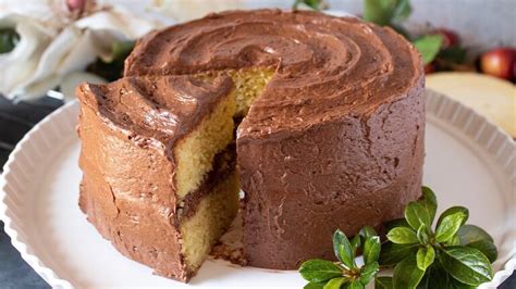 And applesauce, oj and yogurt keep this cake moist without the butter. Low Carb Birthday Cake Alternative - A low carb homemade ...