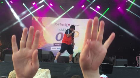 Ikke hüftgold is an actor, known for alligatoah x sido: Ikke Hüftgold (3) bei Kassel Olé 2018 - YouTube