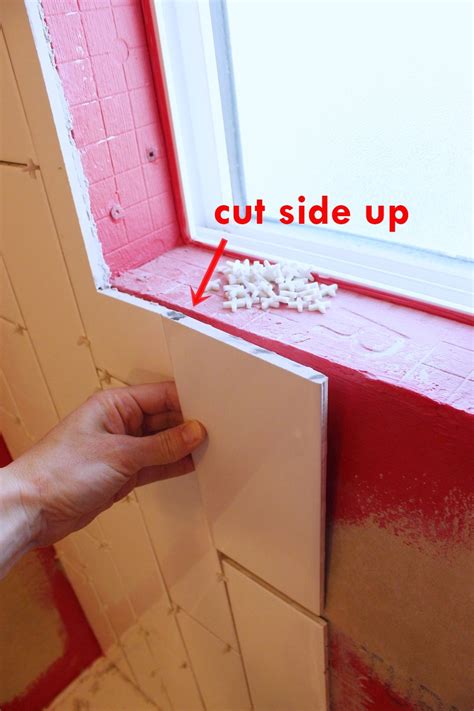 Bring visual interest and texture to a classic look. How to Tile a Shower/Tub Surround, Part 1: Laying the Tile