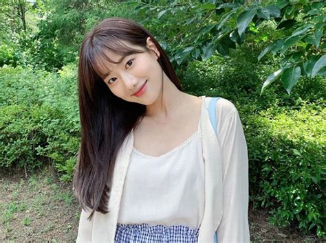 Profile member nct 127 : Lee Na-Eun (APRIL) - Profil, Biodata dan Fakta - Kpositif