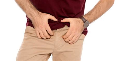 Jock itch happens when a specific species of fungus builds up on the skin, growing out of control and causing inflammation. Jock Itch (Kasık Mantarı) Nedir? Belirtileri Nedenleri ve ...