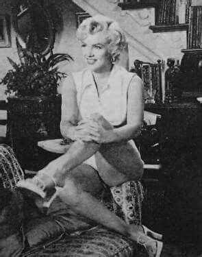 Check spelling or type a new query. Marilyn on the set of The Seven Year Itch | Marilyn monroe ...