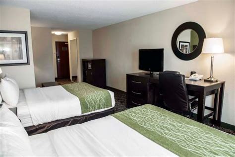 Children cannot be accommodated in this room. Comfort Suites $90 ($̶1̶0̶0̶) - 2018 Award Winner - Prices ...