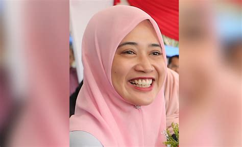 Dira membintangi bersama aiman hakim ridza dan emma maembong dalam filem kimchi untuk awak arahan michael ang, yang ditayangkan pada mac 2017. Dira dipilih Ketua Puteri UMNO Jasin | Nasional | Berita ...