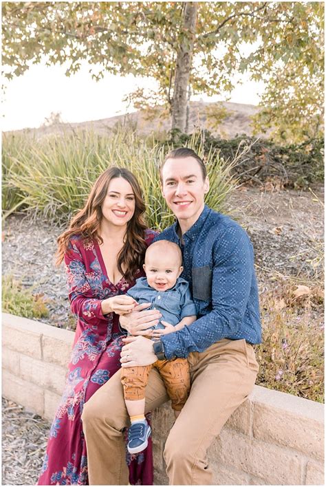 Charles oaks apartments, a gem of a community added to the sunny california realm. *M* Family photos in green hills | Thousand Oaks ...