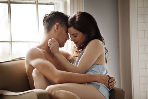 Listen, understand and learn her needs if you want to seduce her. ¿Por qué razón tienes relaciones sexuales?