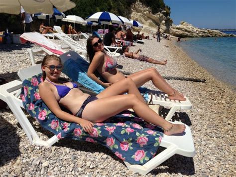 French girlfriend gets nice doggy style. 6 things the English girls get So wrong on the beach in ...