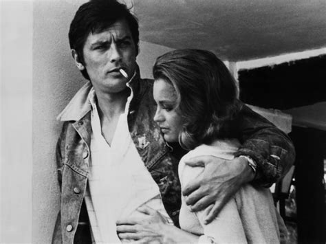 Una storia d'amore oltre la morte. Alain Delon + Romy Schneider - #Celebrities, Photografie ...