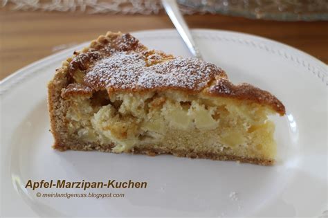 Es gibt kaum einen kuchen, den ich so sehr liebe wie apfelkuchen… aber da muss ich inzwischen kreativ werden, wenn ich ihn noch weiterhin auf meinem blog posten will. mein Land und Gartengenuss: Apfel-Marzipan-Kuchen