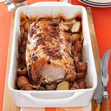 It is different from the traditional way of preparing lechon, which is to roast over a bed of hot charcoal and continuously rotate until the skin gets brown. Roasting Pork In A Bed Of Kitchen Foil - Saucy Brown Sugar ...