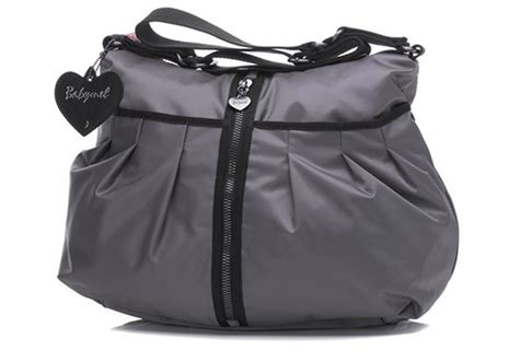 Comparez les caractéristiques de chaque sac afin de choisir celui qui vous garantira confort et praticité au quotidien, sans négliger votre style ! { Test } Le sac à langer Lily Oyster de Babymel - Maman Cat