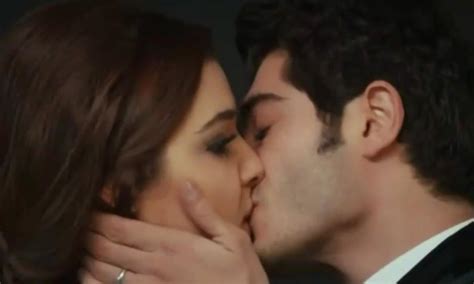 سكس اجنبي ساخن شاهد قبل الحدف.+ 18 نااااااار. صور قبلات متحركة , احلي صور قبلات ساخنه متحركه - احلى كلام