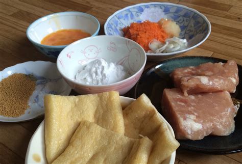 Ingin membuat sup bakso kembang tahu yang nikmat dan spesial? Aneka Resep Masakan Bunda: Membuat Masakan Bakso Ayam Nusantara