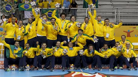 Tudo da história do handebol nas olimpíadas: No Pan, o Brasil é o país do handebol - Leia e Opine