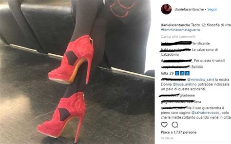 Raccolte di ilaria mazzucco • ultimo aggiornamento: Daniela Santanchè e la foto col tacco dodici rosso sgargiante