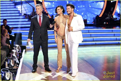 Tallulah appeared shocked when buss kneeled down to ask her to marry him. Rumer Willis Shows Off Her Killer Body During 'DWTS' Salsa ...