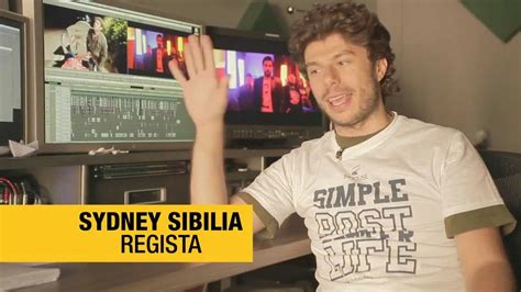 Nel 2007 si trasferisce a roma e successivamente realizza un cortometraggio che ottiene numerosi. Smetto quando voglio - Intervista a Sydney Sibilia - YouTube