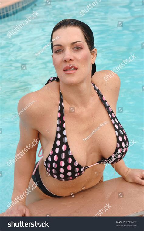 Nii kuum, et näha, ja need, alasti küpseb, on kõik meie kategooriate osas. Actress Joanie Laurer Aka Chyna March Stock Photo 97088687 ...