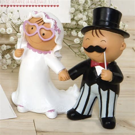 Visite nuestra categoría de figuras novios tarta y elija entre los más de 100 modelos que tenemos. figura tarta photocall | Figuras novios tarta, Tartas ...