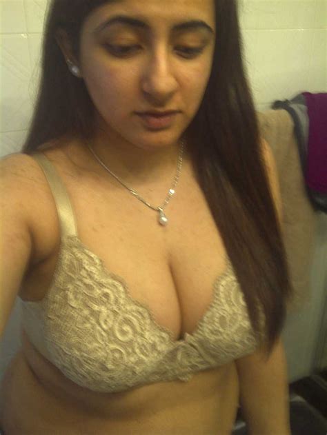 Desi girls pictures & hot images. hot marwadi desi bhabhi ki opan chut gand boobs pics ...