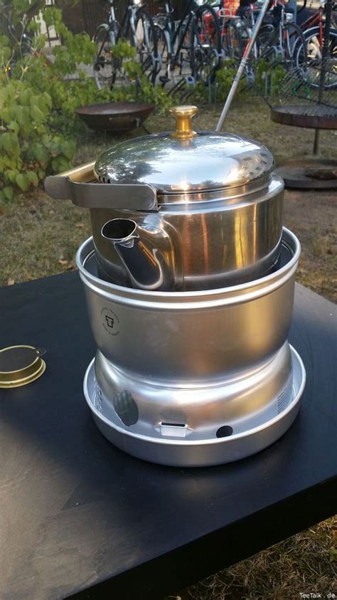 This is a website covering all things trangia from vintage and discontinued products to the present day range of camp stoves and. Trangia-Kocher - Tee-Ausstattung - TeeTalk