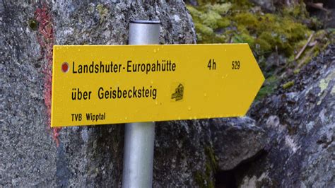 Check spelling or type a new query. Wanderung zur Zeischalm von Innervals, Valsertal