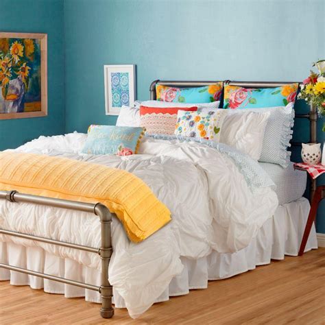 We did not find results for: King Size Duvet Cover by The Pioneer Woman Ruched Chevron ...