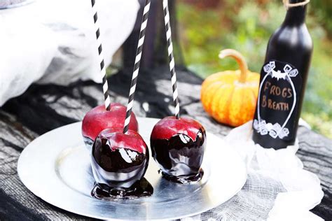 You'll be on your way to having the best oogie boogie bash of them all in no time! Nightmare Before Christmas Birthday Party Ideas for Kids ...