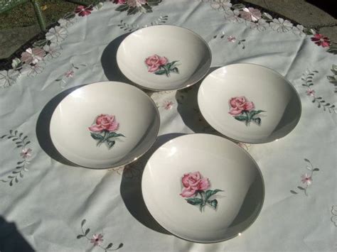 Here are 5 vintage pieces in the colonial kitchen pattern made by homer laughlin. Homer Laughlin Rhythm Rose Coupe Soup Bowls 1950s Gold Rim ...