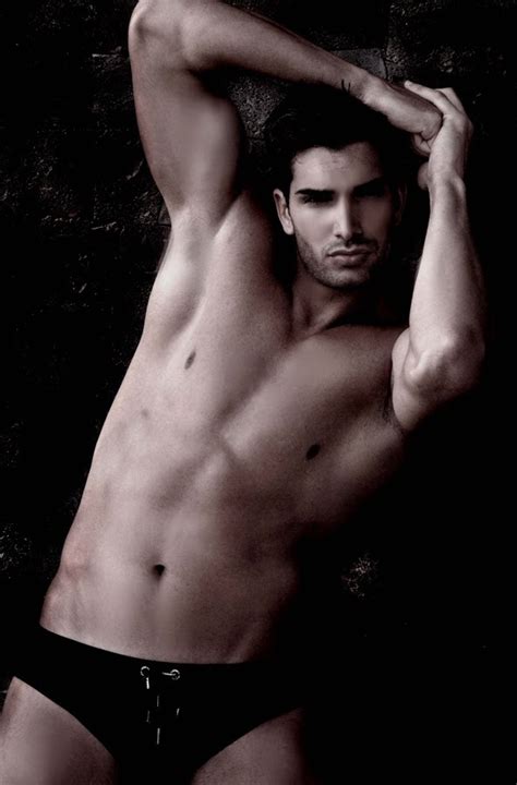 Carlos (footballer, born 1985), brazilian footballer; Man Central: Carlos Alberto Garcia: Mr. Spain 2010