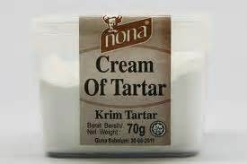 Cream of tarter is actually a white. LaDy HaneKoma: ♥ FunGsi BaHan PeNaiK