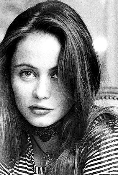 Emmanuelle béart at isabel bader theatre, sep 11, 2006. emmanuelle beart on Tumblr