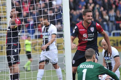 Watch the serie a event: Cagliari-Udinese 2-1, delirio nel finale per Diego Lopez ...