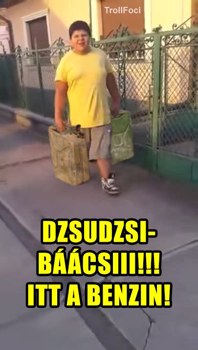 A rádió 1 munkatársa a közösségi oldalán dokumentálta a hibát, amire még a magyar közút is reagált. A Lánchíd közepén fogyott ki Dzsudzsák benzinje | Vezess