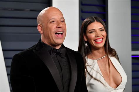 Familien ausflug vin diesel mit frau kids auf red carpet. Vin Diesel: So heiß ist seine Freundin Paloma