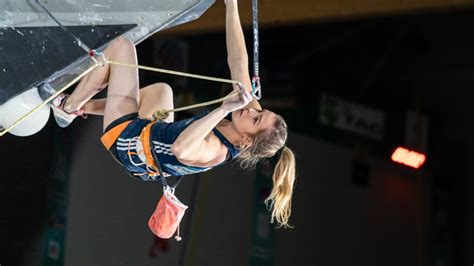 Denn in bochum ging es nicht nur um titel, sondern auch um präsentation der sportart. Garnbret & Co.: Diese 20 Frauen klettern in Tokio um Gold ...