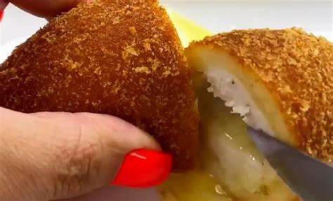 Диета по киевски Домашние куриные котлеты по киевски на сковороде простой рецепт пошаговый Домашние куриные котлеты по киевски на сковороде простой рецепт пошаговый Диета по киевски