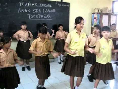 Setiap libur kenaikan kelas aku selalu diajak ibuku berlibur di jogja dirumah bude. Kreasi anak kls 3 sd.avi - YouTube