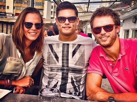 Alors qu'il savoure un petit. Laure Manaudou And Her Friends | Super WAGS - Hottest ...