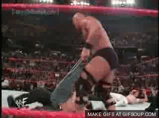 Share the best gifs now >>> GIF Roundup: Chairs - Cageside Seats