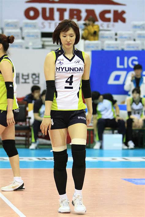 Born 13 august 1986) is a south korean female professional volleyball player. 현대건설 황연주 선수