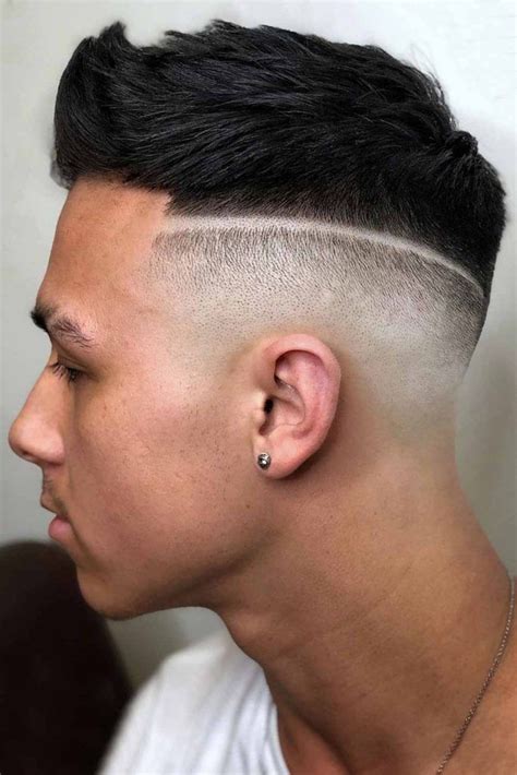 Dec 17, 2020 · this shaggy disconnected undercut hairstyle was made by clipping the sides using #0 blade clippers with no transition towards the long trimmed top strands that reach 3 inches length at their highest point. Awesome Disconnected Undercut Hairstyle Ideas You Should ...